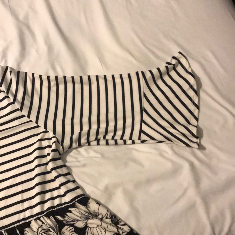 Peplum top - Picture 2 of 3